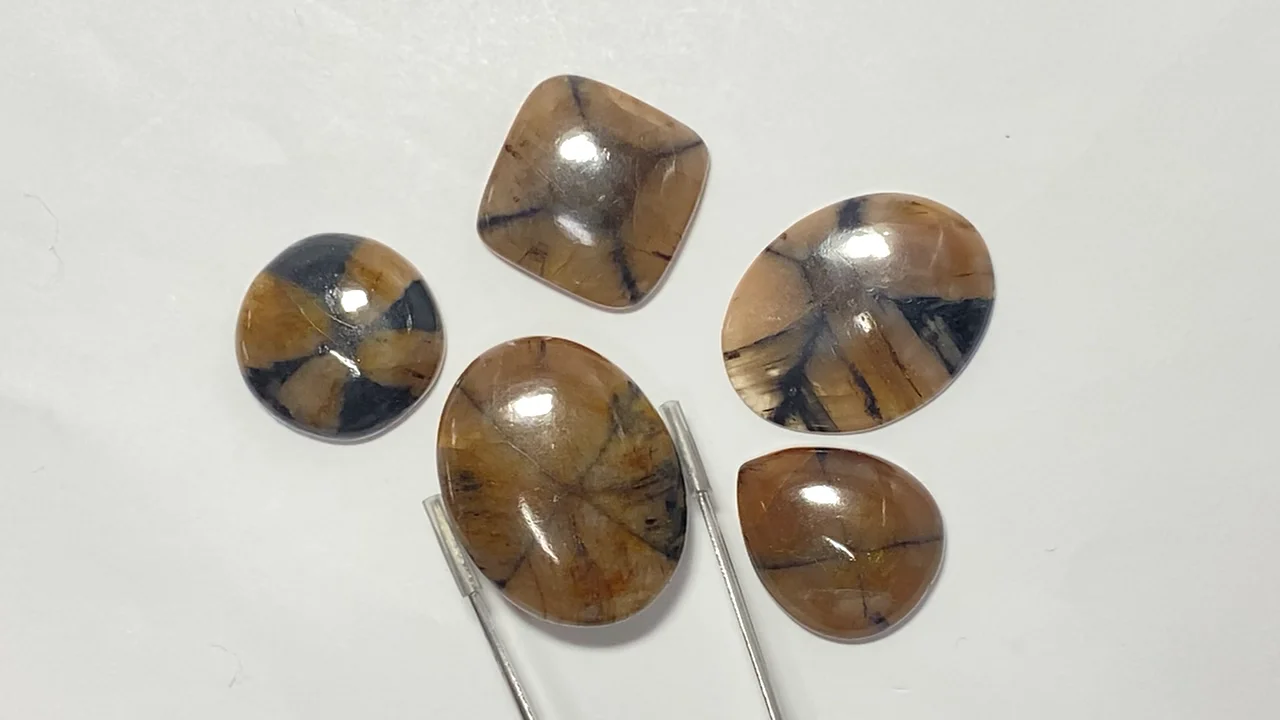 動画】【1点もの】キャストライト カボション 5個 NO.37