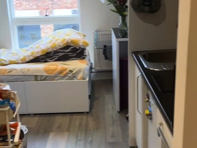 One bed studio flat in NG3 Main Photo