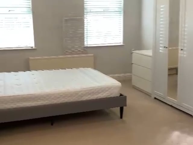Video 1: Bedroom area of Superking sized room