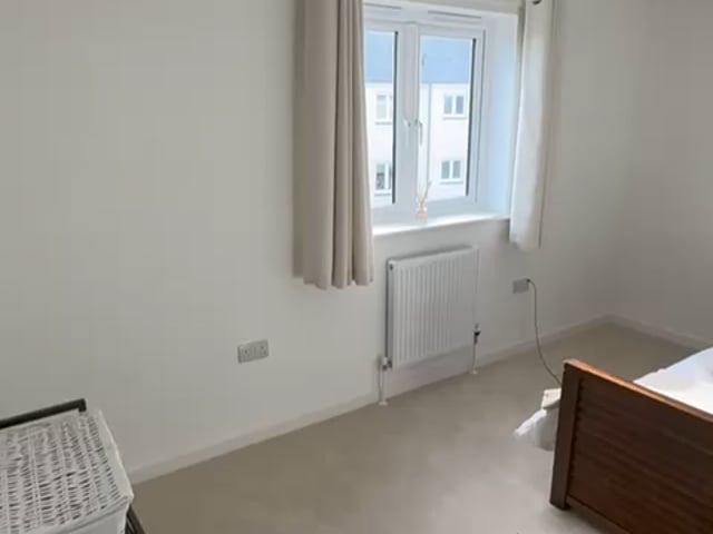 Large double room to rent in 4 bed new build home Main Photo