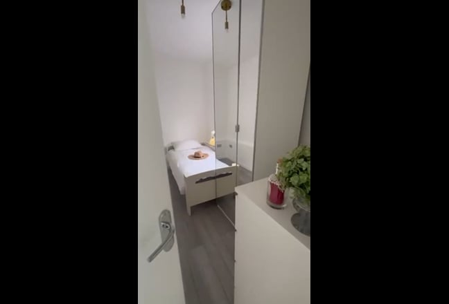 Single room in Angel Main Photo