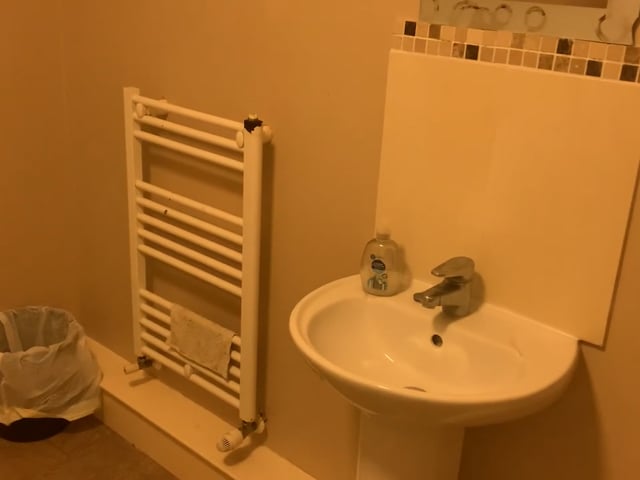 Bright Double Room, Spacious Flat, Short Let  Main Photo