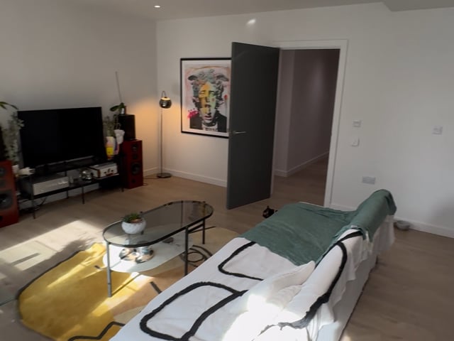 Large, Bright, Double Room in Hackney Wick Main Photo