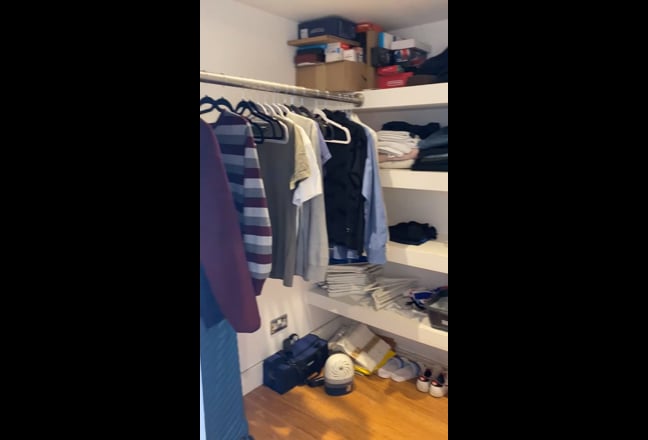 Big Split Level Room  Main Photo