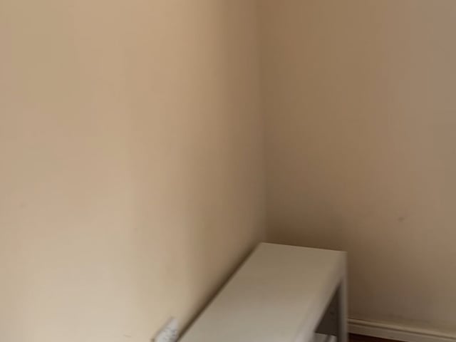 Renting  Double Bedroom (Unfurnished)  Main Photo