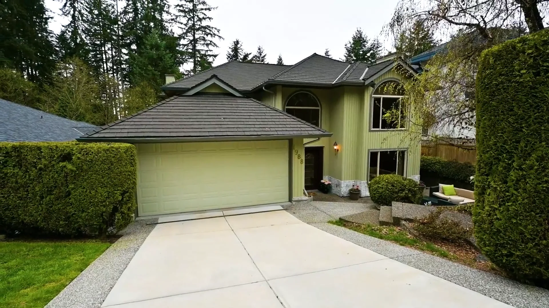 1988 Larkhall Cres, North Vancouver on Vimeo