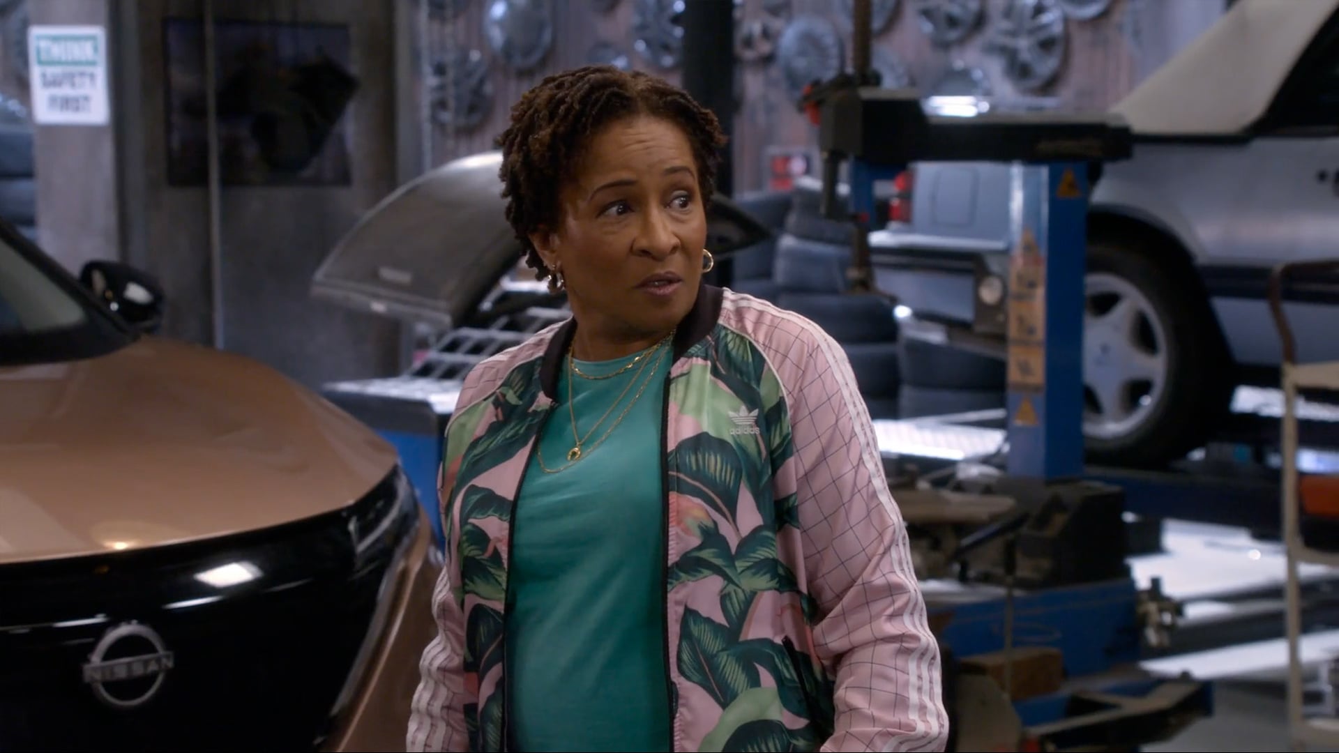 The Upshaws: Part 5 - TRLR "Sideways"