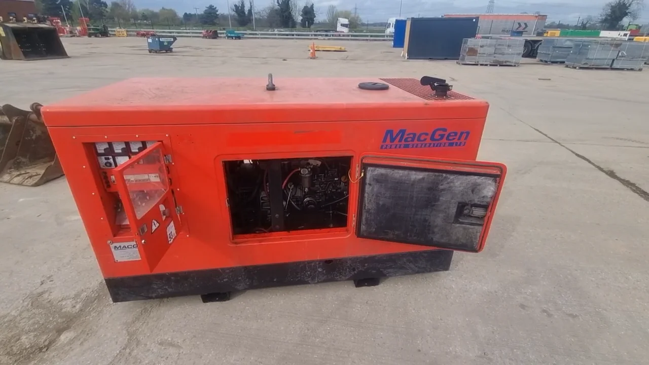Macgen Generator, Cummins Engine - Leeds April 24 on Vimeo