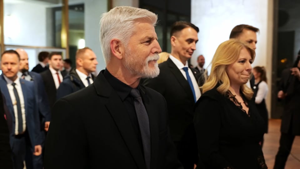 Tady Havel, slyšíte mě? — video