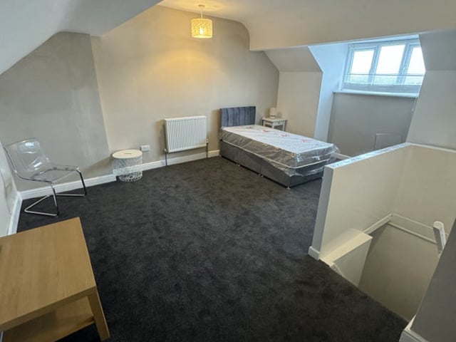 **Furnished Spacious Rooms - Bills inclusive** Main Photo