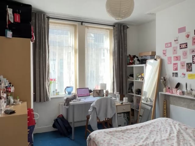 Double bedroom to let for 2 mnths (JUN- JULY 2024) Main Photo