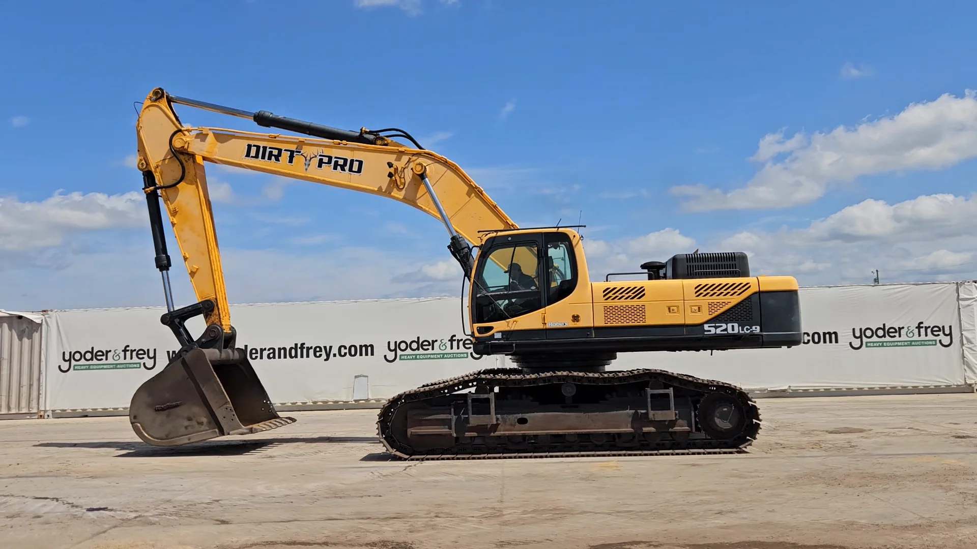 Hyundai 520LC-9 Excavator -Y&F - Florida April 2024 on Vimeo