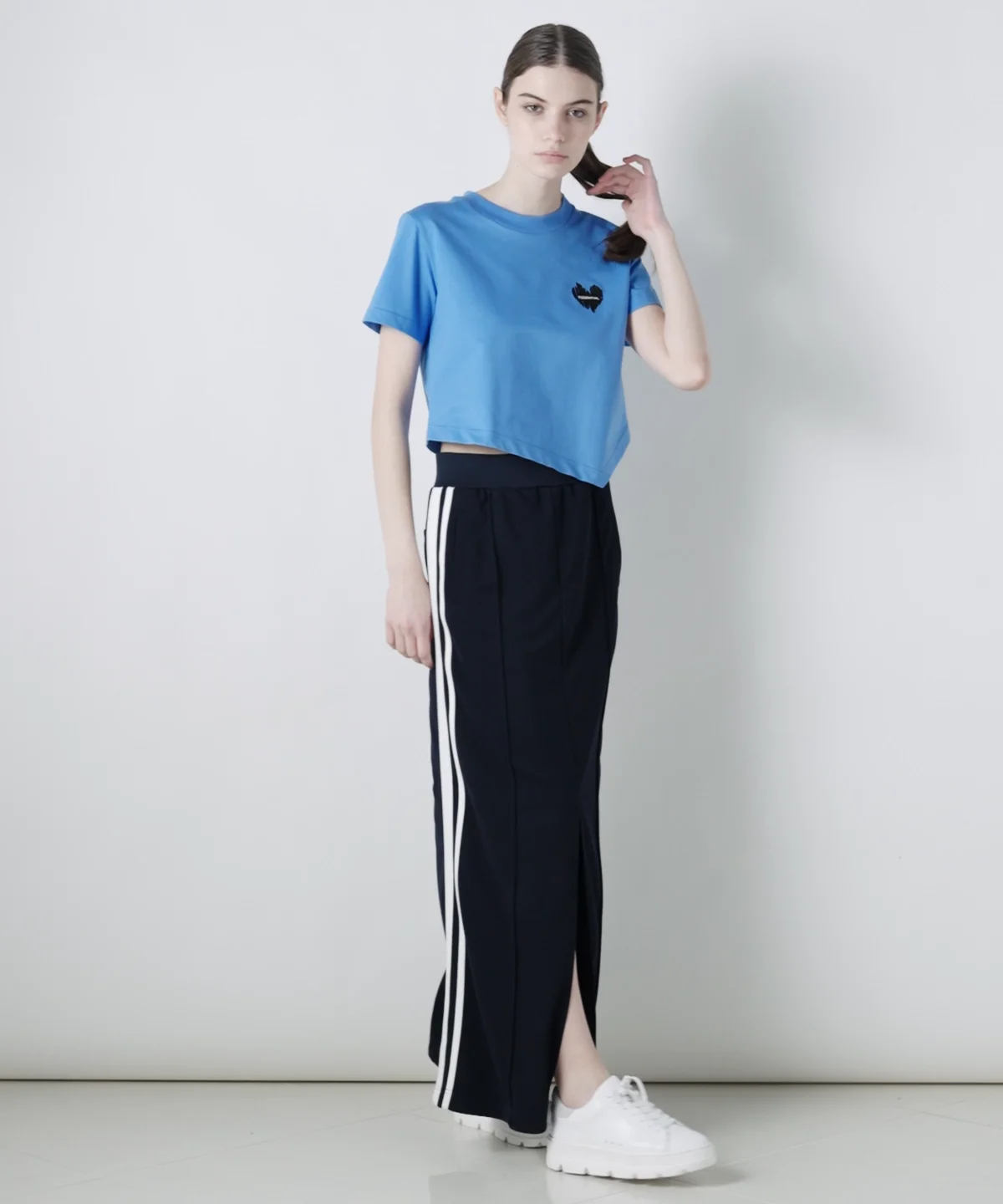 ダブルスタンダード　ESSENTIAL ショート丈カットソー ESSENTIAL / ハート刺繍ショートTシャツ ESSENTIAL Night STORE