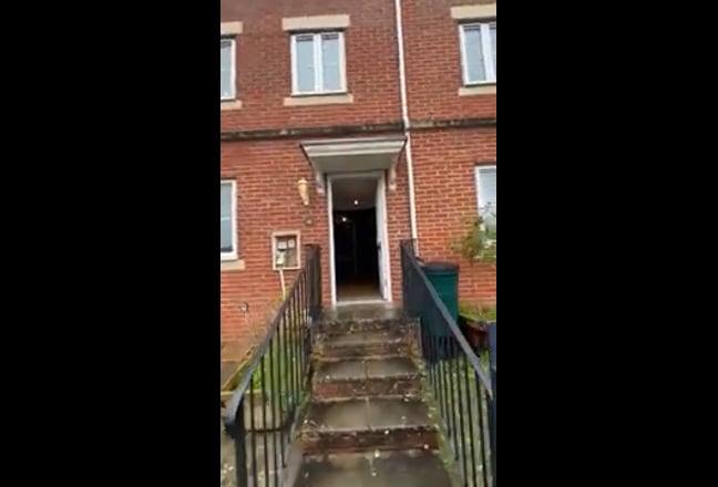Double Room E Easy Access to Rd&E Hospital Main Photo