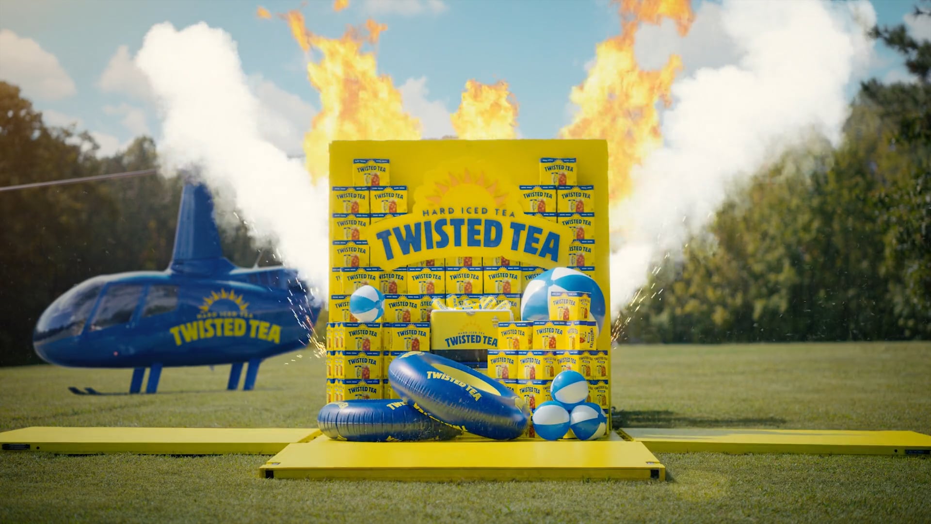 Twisted Tea | "Pool Party"