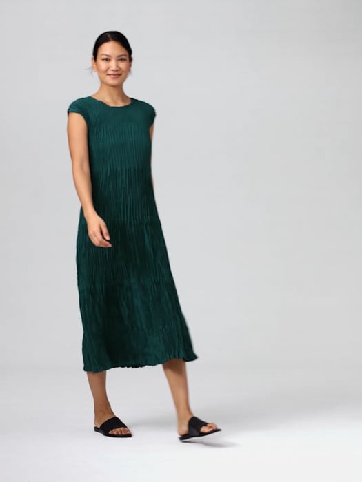 Crushed Silk Jewel Neck Tiered Dress | EILEEN FISHER