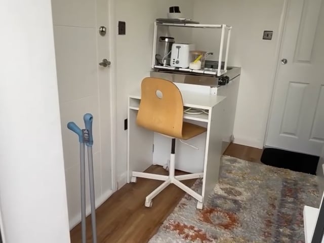 Brand New room- en-suite & kitchenette area -🏡  Main Photo