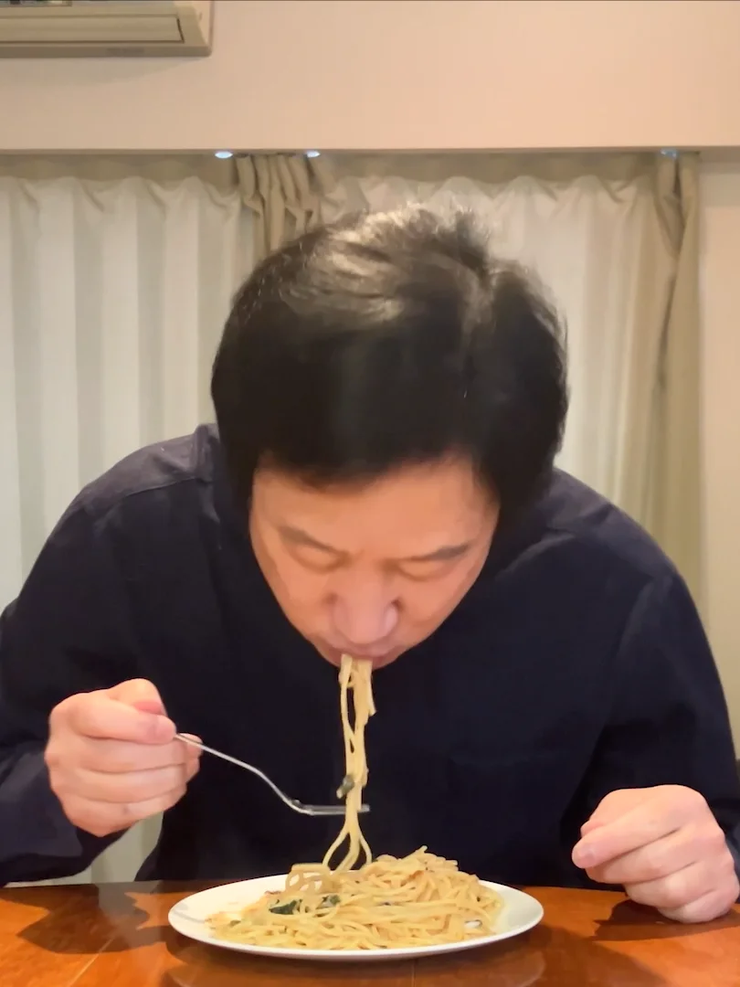 冷凍 完全メシ DELI 和風だしの旨みたらこパスタ | 日清食品グループ