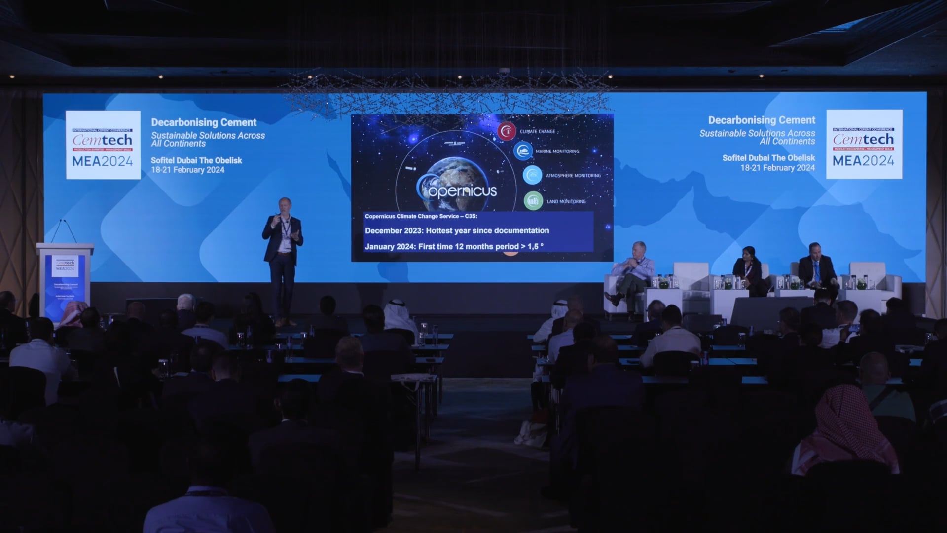 Panel Discussion: Cutting-edge technologies for low-carbon cement production