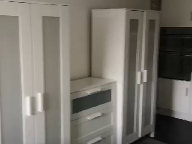 Video 1: Own kitchen area