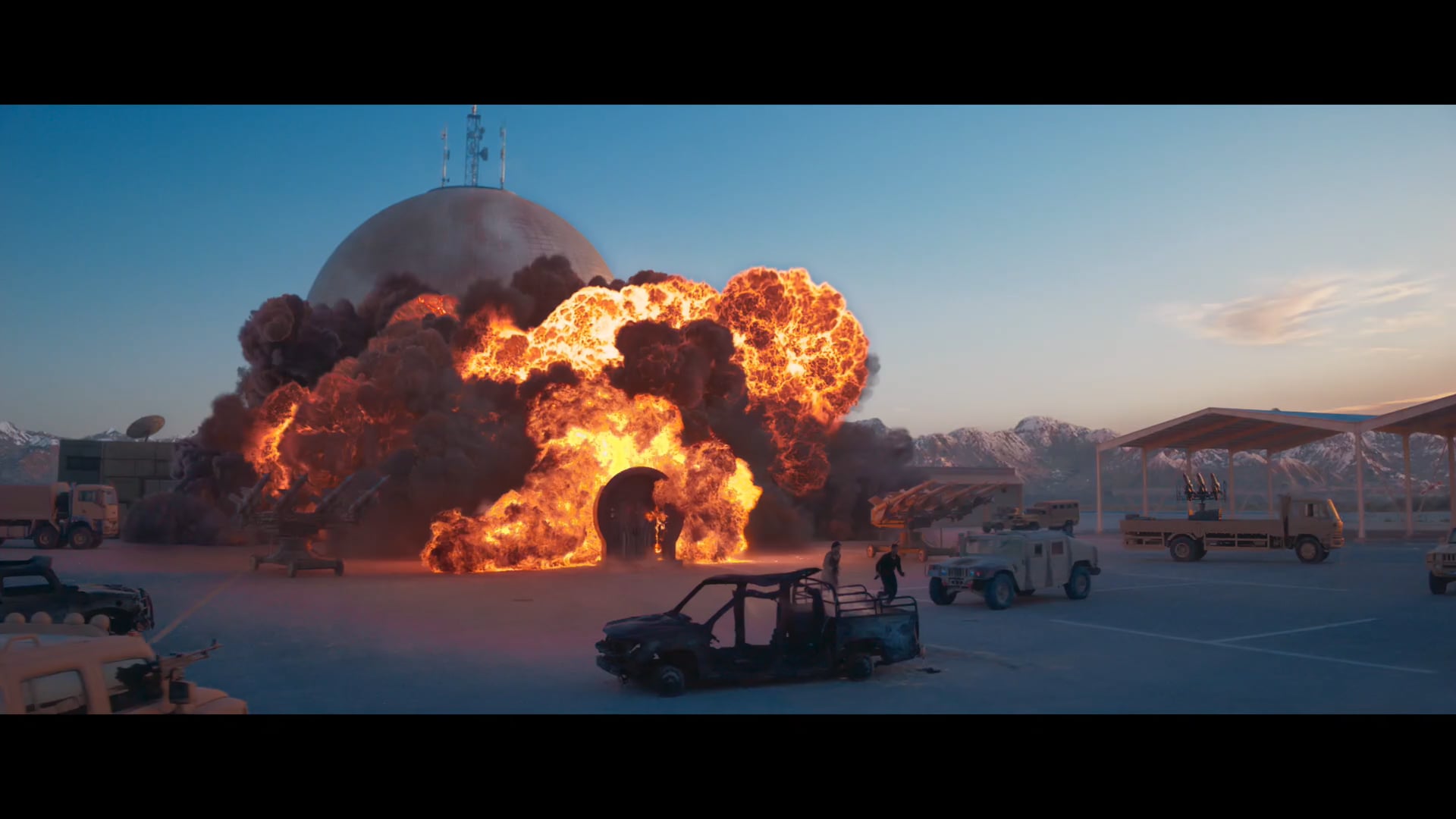 Bade Miyan Chate Miyan | Official Trailer | Akshay Kumar, Tiger Shroff, Manushi Chillar, Alaya F | Pooja Entertainment