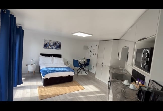 Fully Furnished Studio Detached home Main Photo