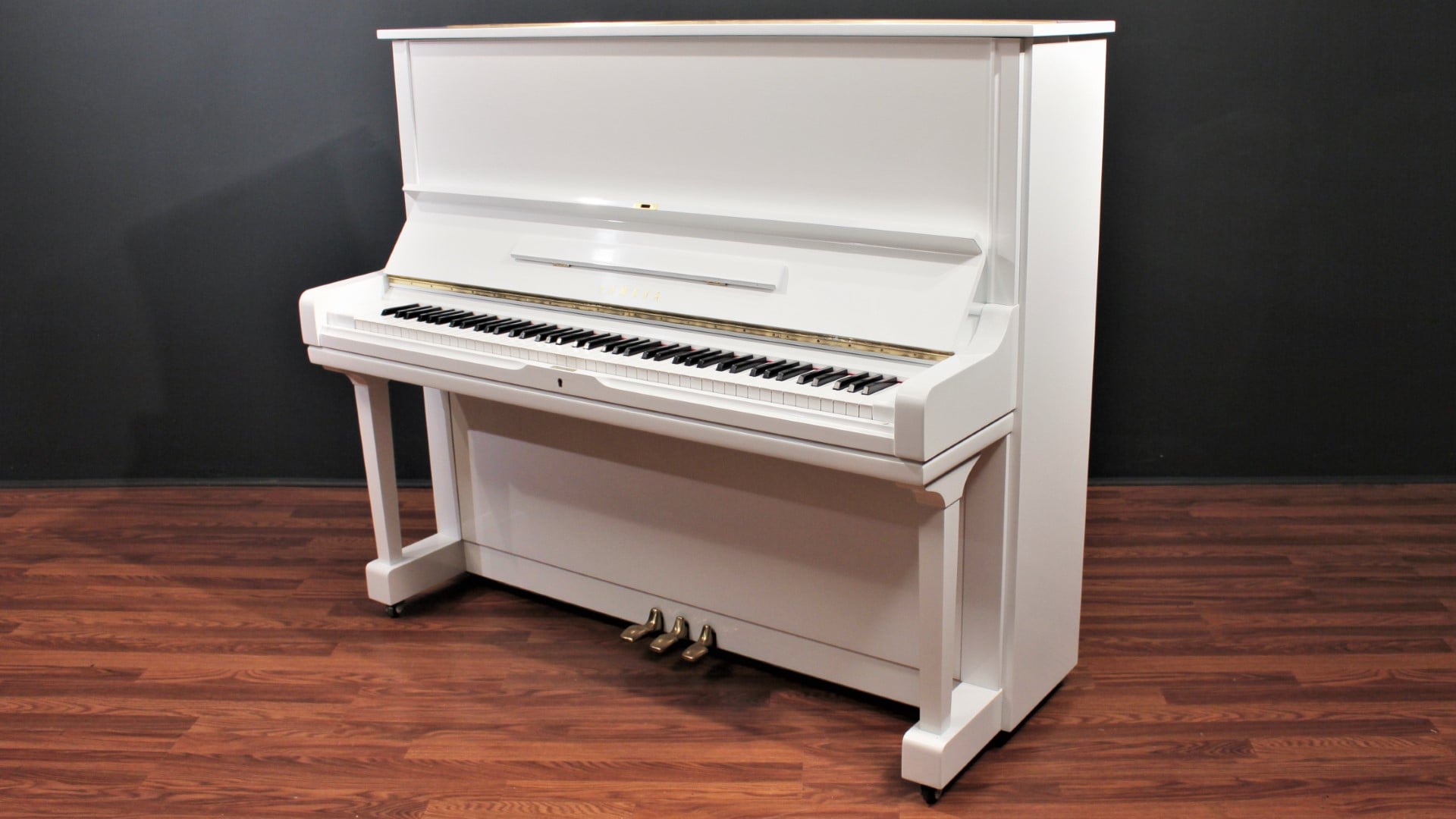 Yamaha U3 52 