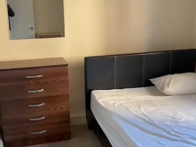 Video 1: Building Entrance - 3 Mins By Walk From Bromley By Bow Station