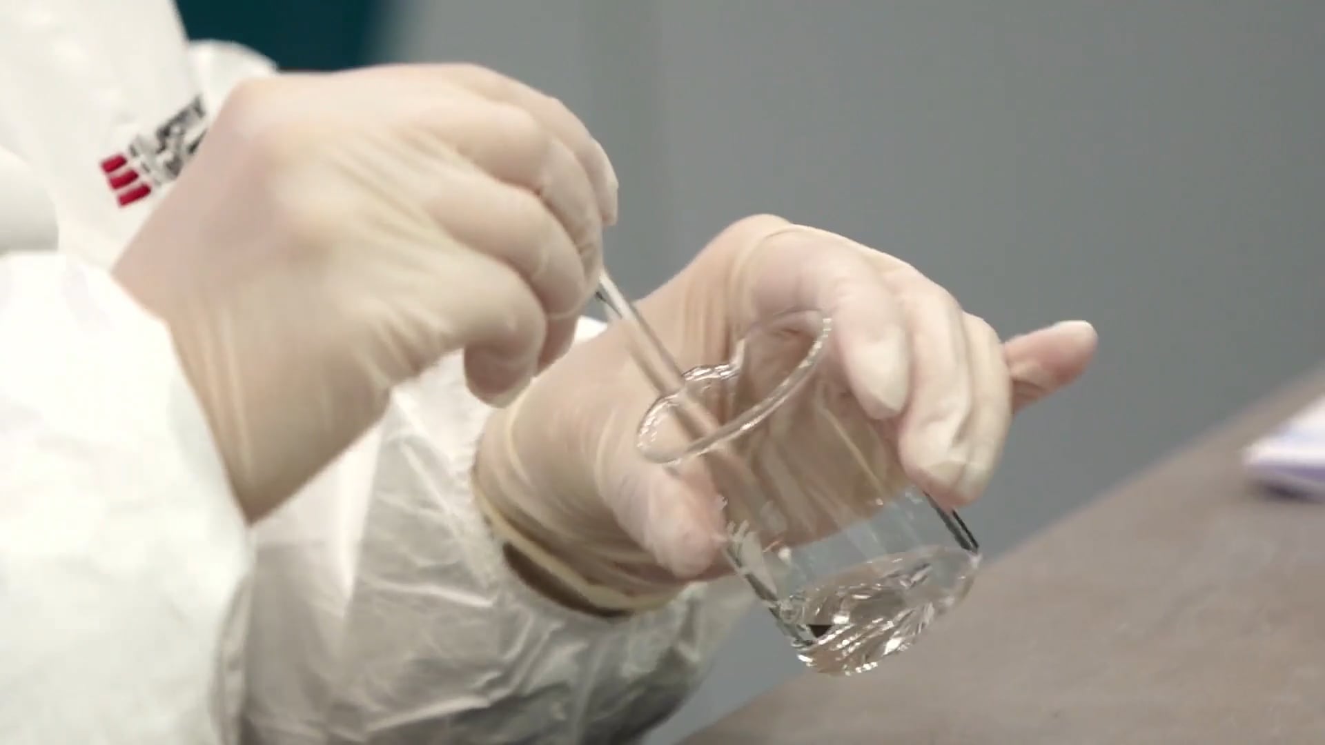 Das Theater mit den Augentropfen – Rezeptur live