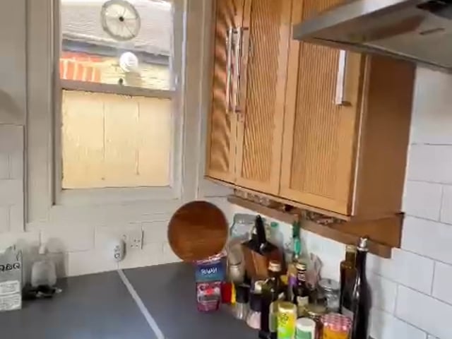 Video 1: Kitchen 1