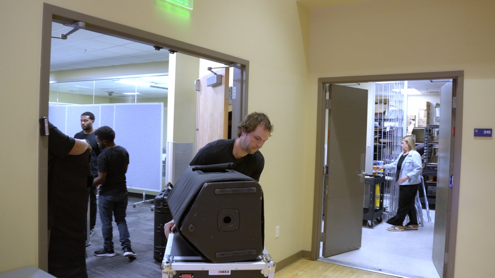 DJ Cam Reeve | Reeverb Entertainment