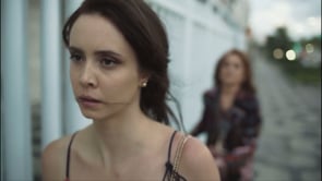 Renata na série "Os Outros" (Globoplay)