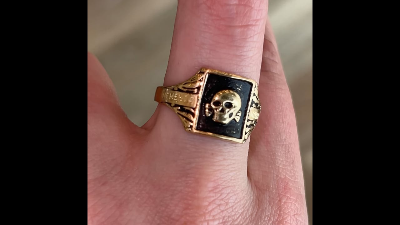 Men's Skull Momento Mori Ring in 18k Yellow Gold – Filigree Jewelers