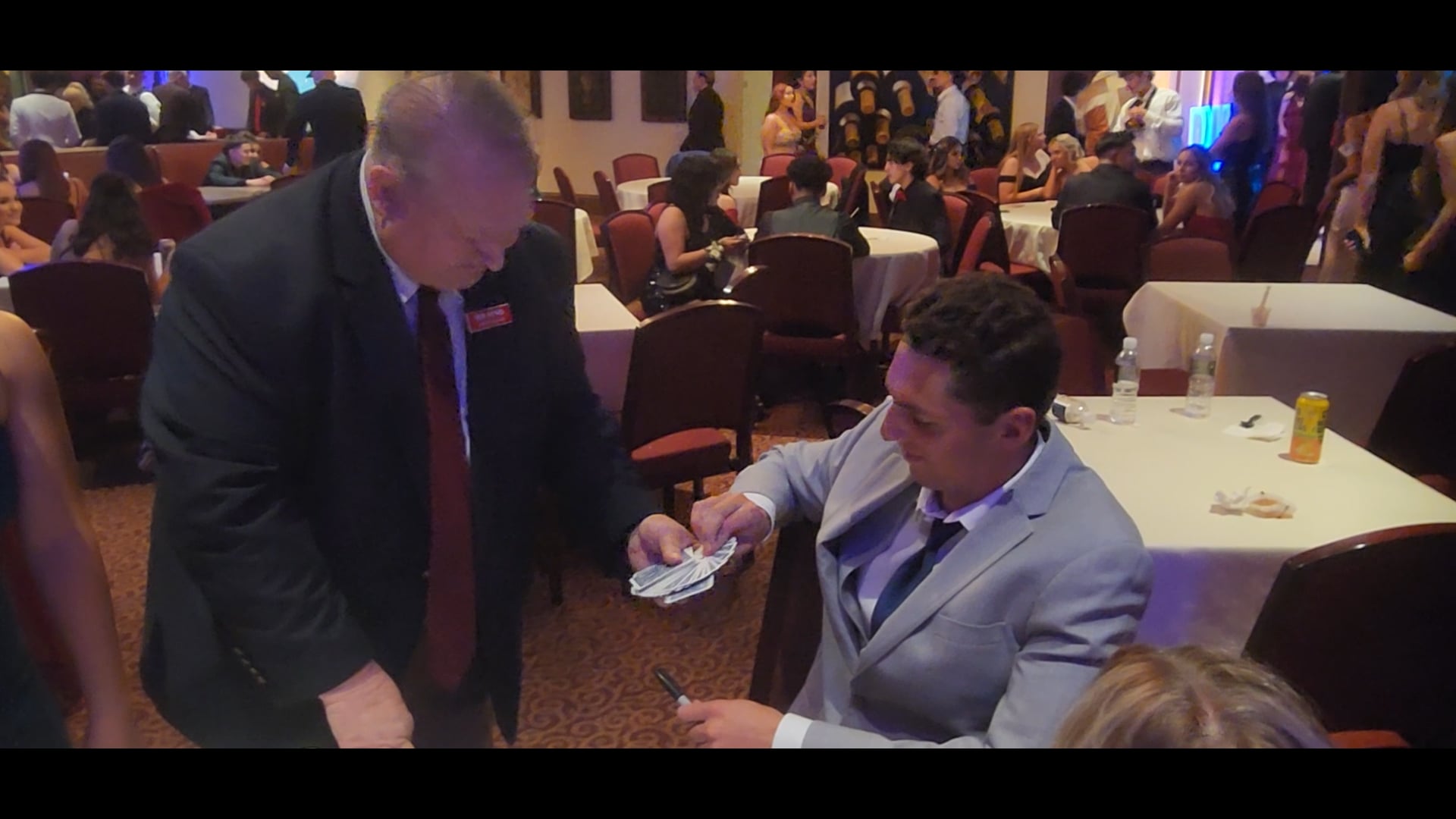 Promotional video thumbnail 8 for Jim Hynd - Comedy Magic