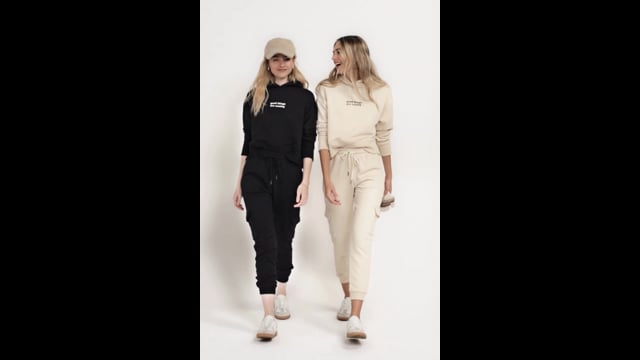 MOLETOM LUARA OVERSIZED                                                                              AREIA