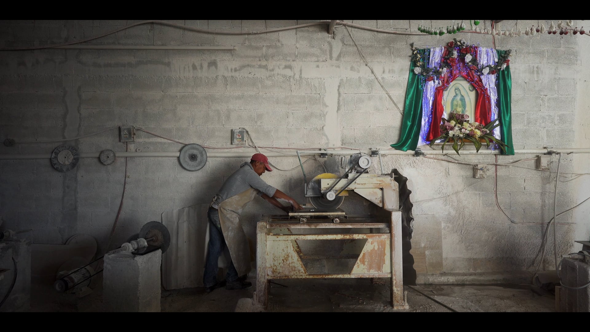 "CALA" - ONIX Y MÁRMOL