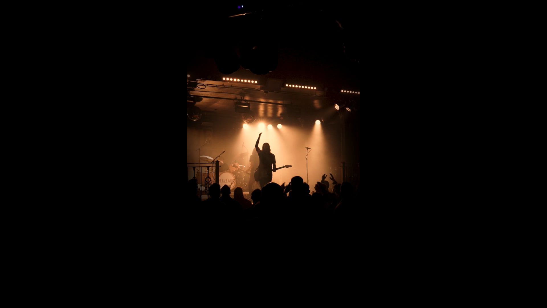 THE PALE WHITE - LIVE AT EMPIRE (MIDDLESBROUGH)