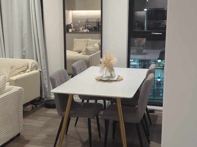 6 month let July 15th - Media City - Double Room / Main Photo