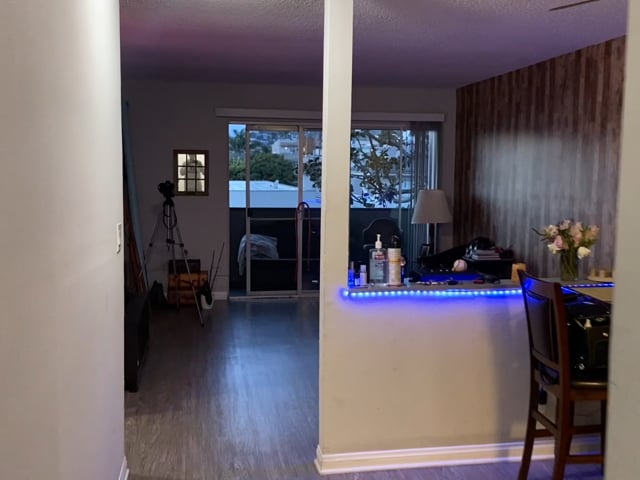 Room for rent in 2bed 2bath apt. In West Hollywood Main Photo