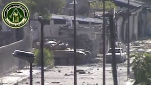 استهداف دبابة T72لقوات النظام في حي جوبر في مدينة دمشق بواسطة قاذف بي 10 من قبل كتيبة حمزة أسد الله