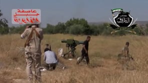 استهداف دبابة لقوات الأسد بصاروخ السهم الأحمر قرب الرامي في جبل الزاوية