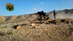 استهداف مواقع تنظيم الدولة الإسلامية بصاروخ تاو من قبل جيش أسود الشرقية في بادية حماة