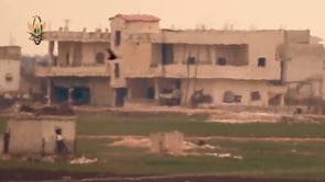 استهداف مواقع قوات الأسد بصاروخ كورنيت من قبل الجبهة الوطنية للتحرير في قرية الطلحية في محافظة إدلب