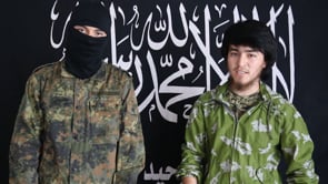 دورة تدريبية في استخدام مسدس الماكاروف من قبل الحزب الإسلامي التركستاني