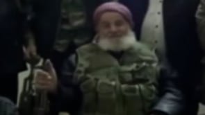 مقطع لشيخ المجاهدين محمد طيب إسماعيل أبو الطيب من لواء التوحيد في حلب وهو ينفي خبر مقتله على يد النظام