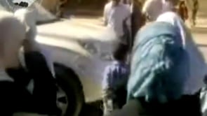 مظاهرة أثناء وجود لجنة تابعة للأمم المتحدة في مدينة معضمية الشام في ريف دمشق