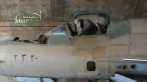 جولة داخل مطار الضبعة بعد السيطرة عليه من قبل حركة أحرار الشام الإسلامية في حمص