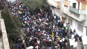 مظاهرة في حي الخالدية في مدينة حمص في جمعة "التدخل العسكري الفوري"