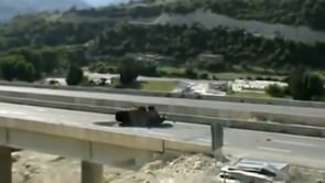 احدى الآليات التي تم تدميرها من قبل كتيبة أبو القعقاع وكتيبة عمر البيطار في جبل الأكراد في ريف اللاذقية