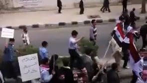 مظاهرة في مدينة دوما في ريف دمشق في جمعة "الصمود"